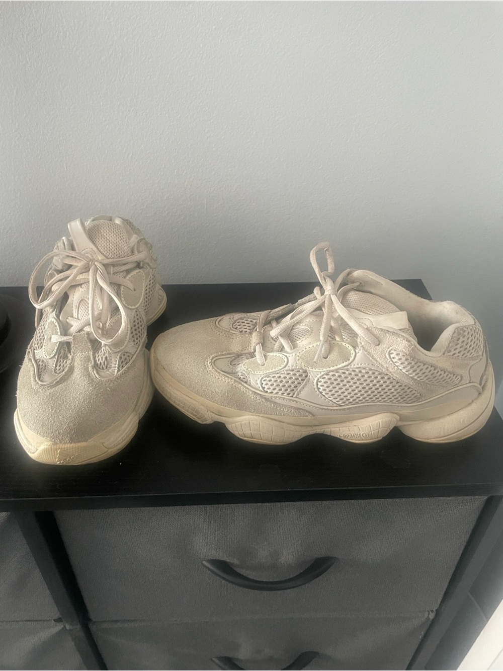 Yeezy Boost 500 Cream/Beige Sneakers